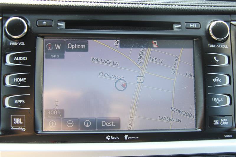 Used 2014 Toyota Highlander Limited FWD image 32