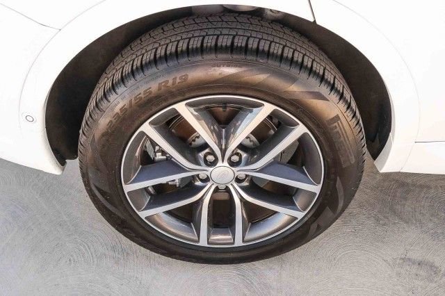 Certified 2024 Land Rover Discovery Sport S image 8