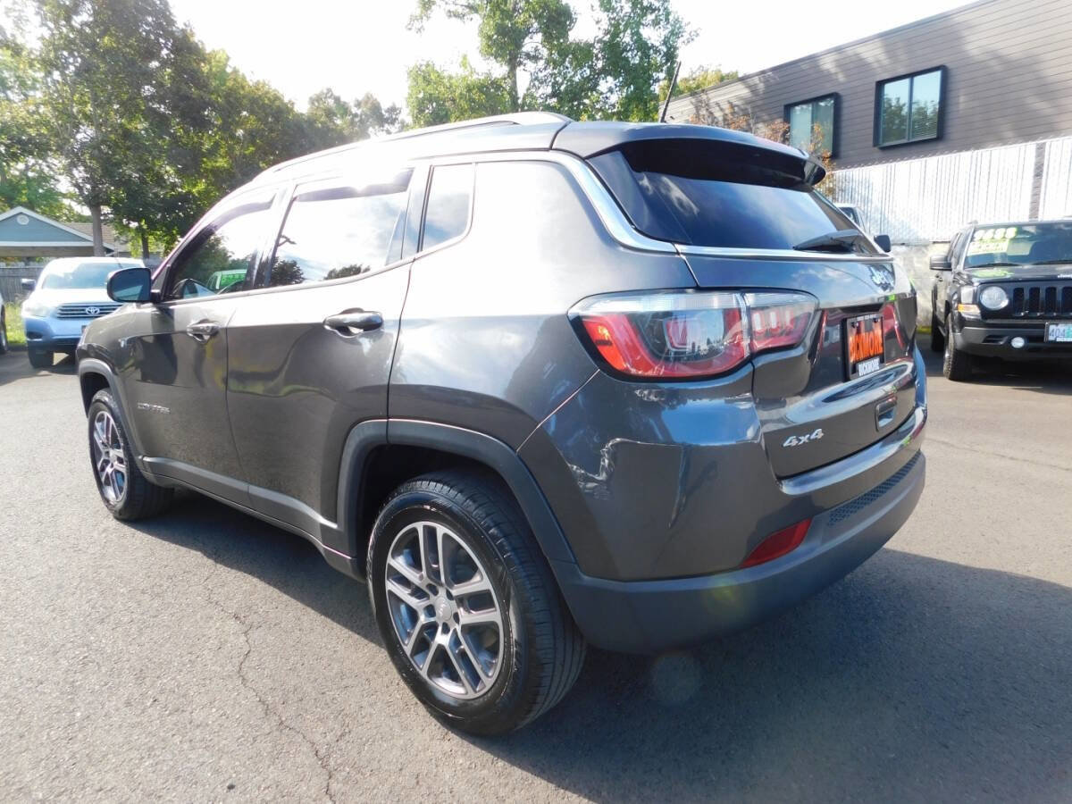 Used 2017 Jeep Compass Latitude w/ Popular Equipment Group image 3