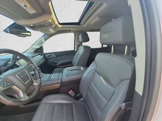 Used 2019 GMC Yukon Denali w/ Denali Ultimate Package AWD/4WD image 12