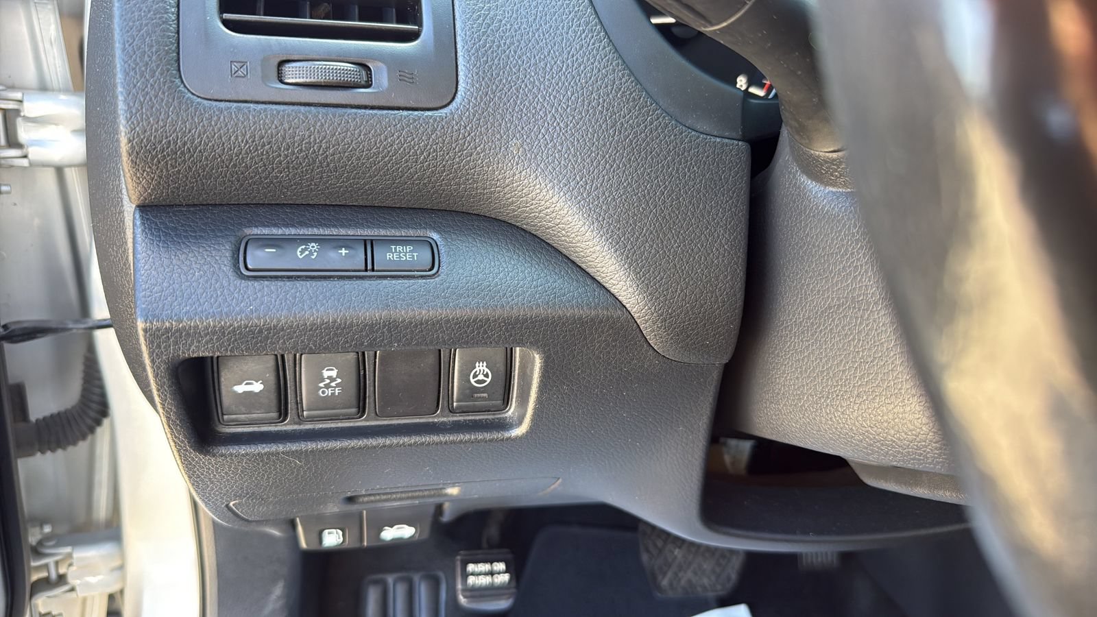 Used 2017 Nissan Altima 2.5 SL FWD image 14
