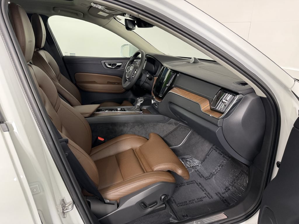 Used 2019 Volvo XC60 T6 Inscription AWD/4WD image 25