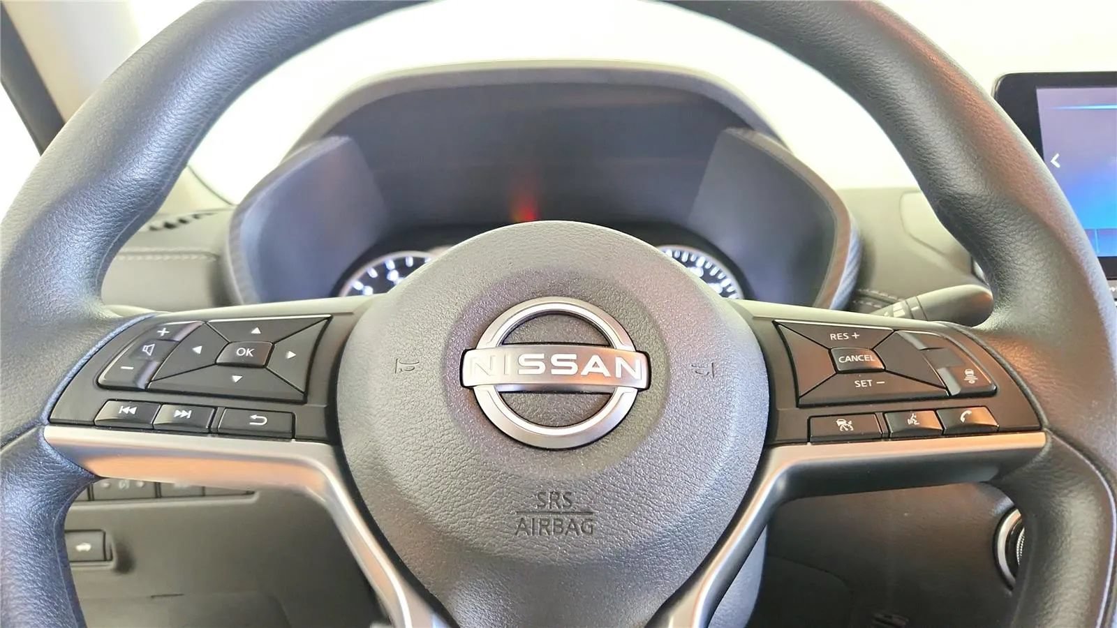 Used 2024 Nissan Sentra SV FWD image 26