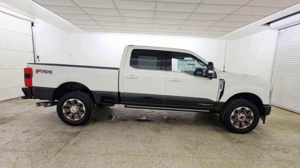 New 2025 Ford F250 King Ranch w/ FX4 Off-Road Package image 9