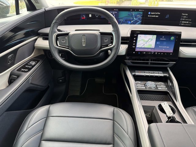 Certified 2024 Lincoln Nautilus Premier image 27