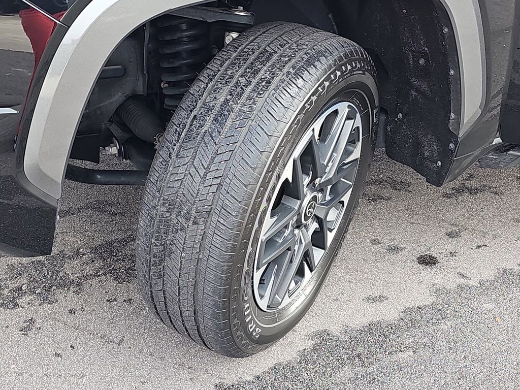 Used 2024 Toyota Tundra Limited image 35