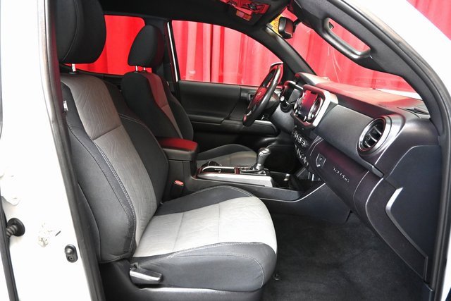 Certified 2020 Toyota Tacoma TRD Off-Road image 12