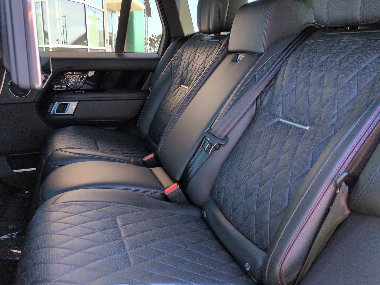 Used 2021 Land Rover Range Rover SV Autobiography Dynamic AWD/4WD image 24