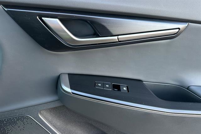 New 2025 Kia EV6 Wind RWD image 19