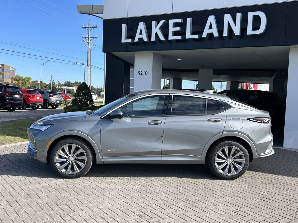 New 2026 Buick Envista Avenir image 2