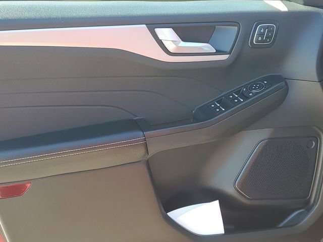 Used 2024 Ford Escape Platinum image 26