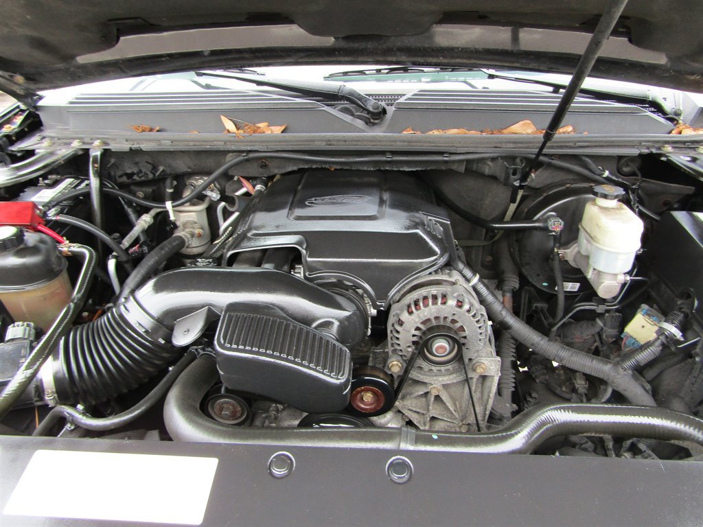 Used 2011 Cadillac Escalade ESV Premium RWD image 13