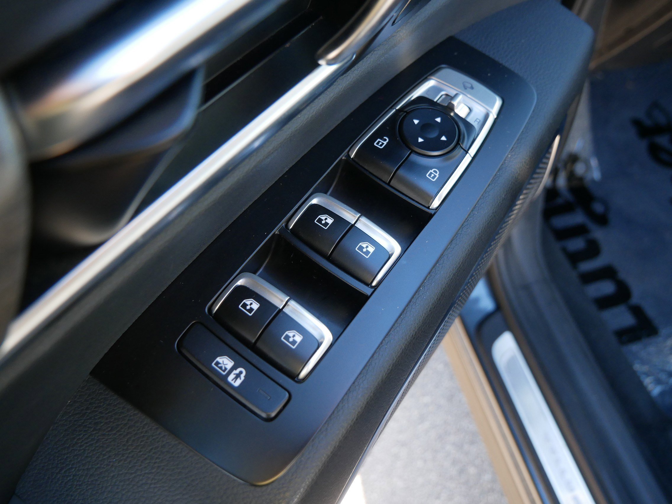 Used 2022 Kia Telluride SX w/ SX Prestige Package image 22