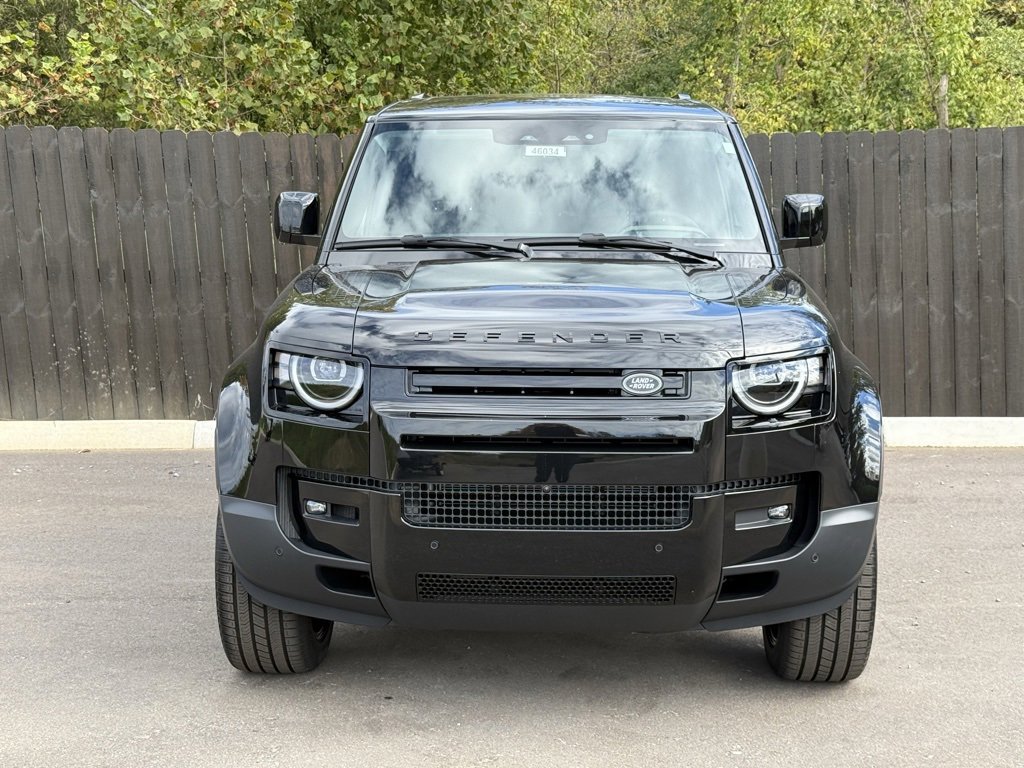New 2026 Land Rover Defender 110 S image 9