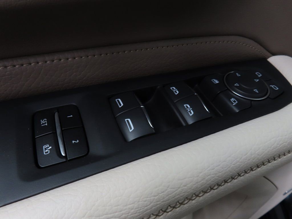 Used 2024 GMC Yukon XL Denali image 69