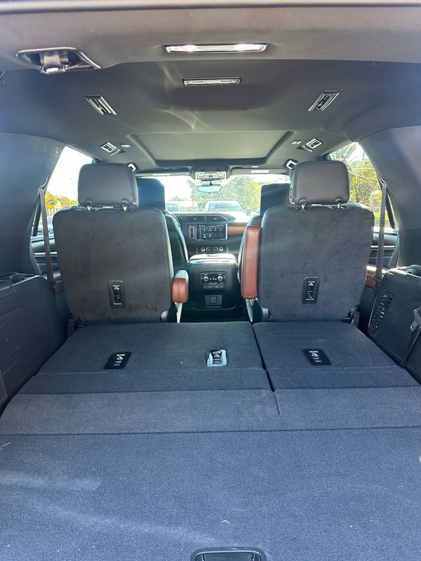 Used 2023 GMC Yukon Denali Ultimate image 14