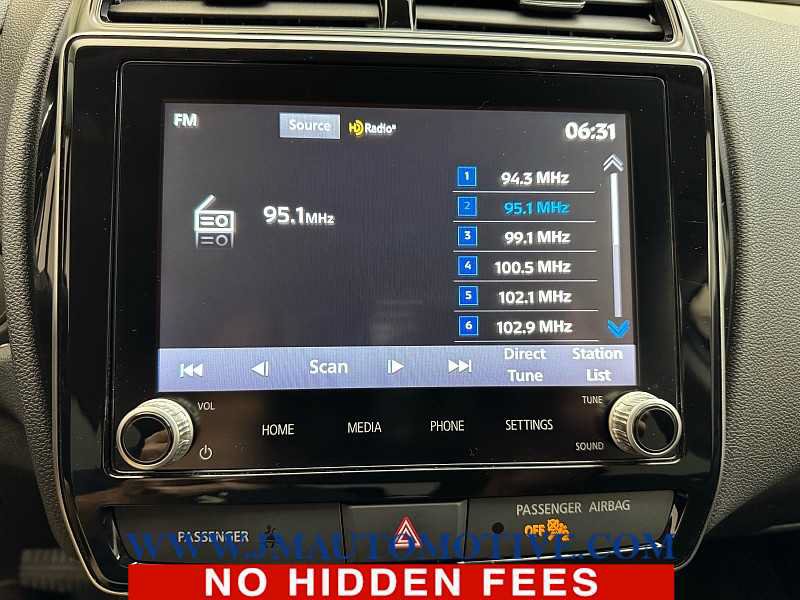 Used 2025 Mitsubishi Outlander Sport LE AWD/4WD image 22