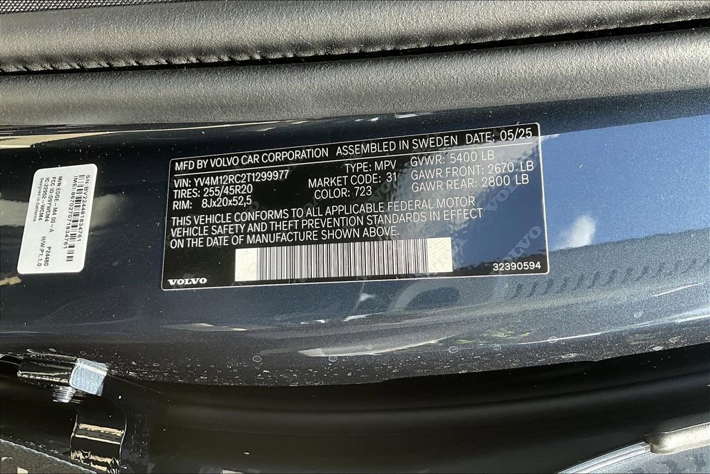 New 2026 Volvo XC60 B5 Plus w/ Protection Package Premier AWD/4WD image 27