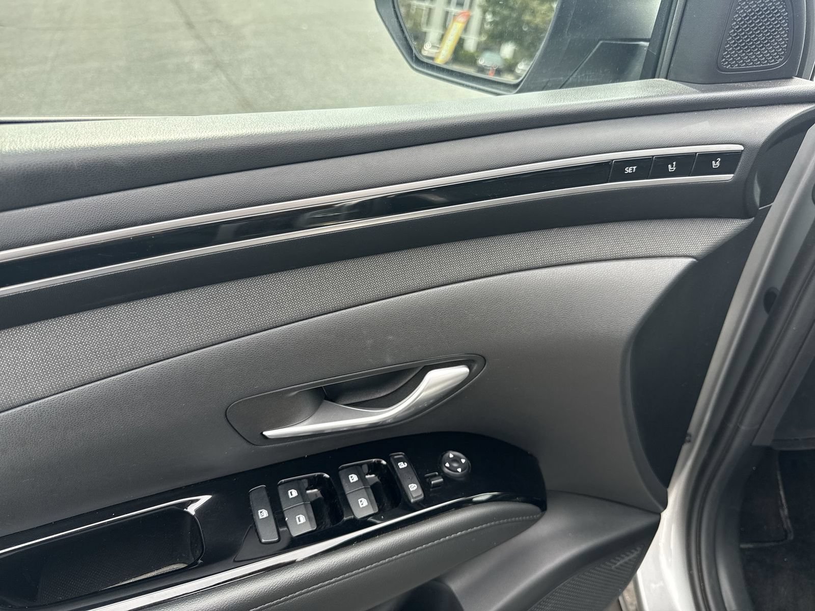 Certified 2022 Hyundai Tucson Limited FWD image 16