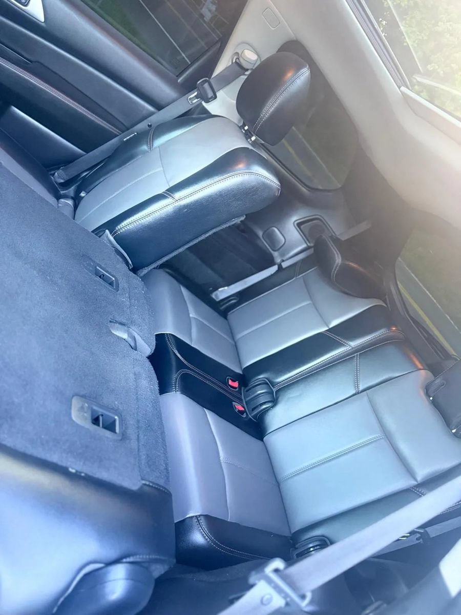 Used 2019 Nissan Pathfinder SL AWD/4WD image 29