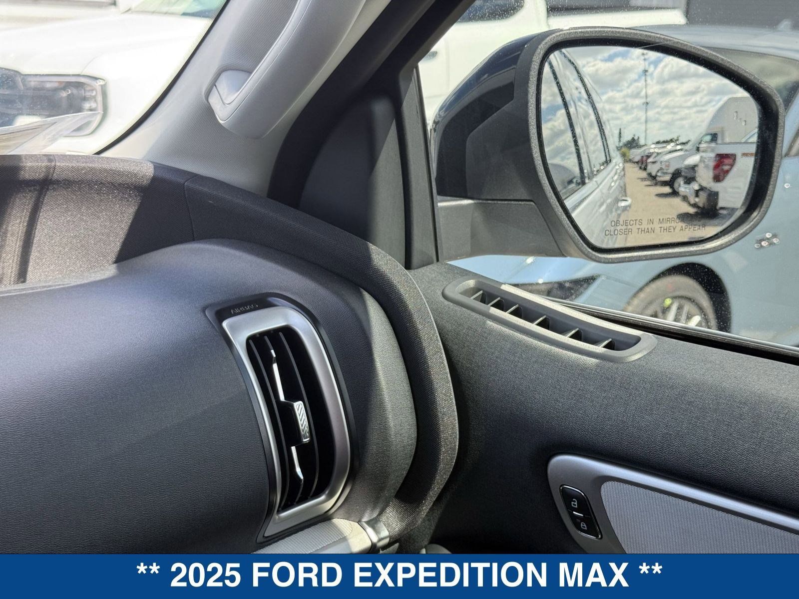 New 2025 Ford Expedition Max Active image 22