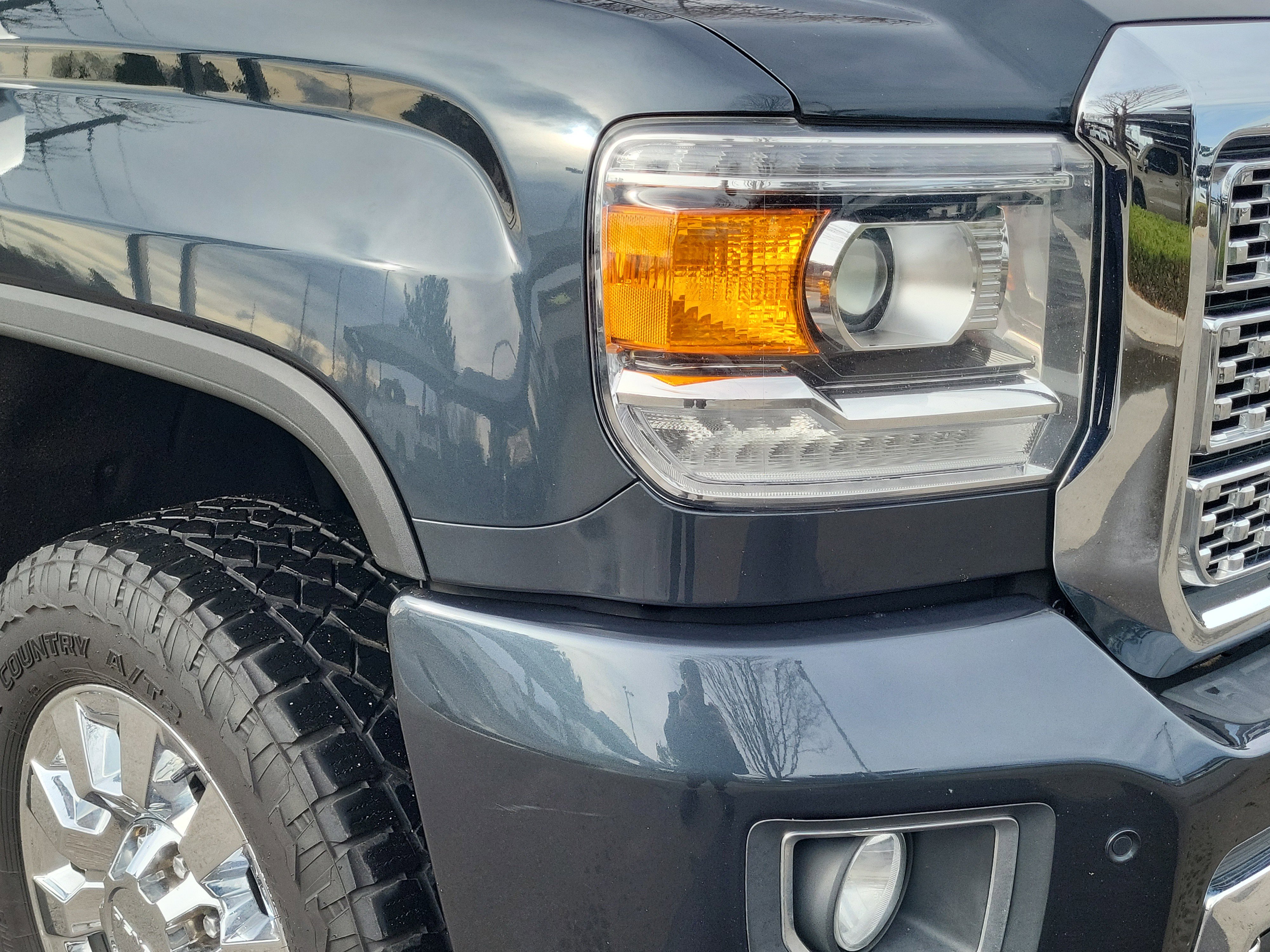 Certified 2018 GMC Sierra 2500 Denali w/ Duramax Plus Package image 5