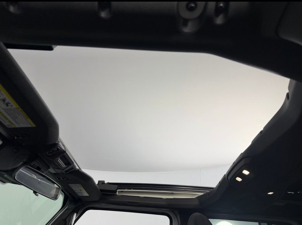 Used 2022 Jeep Wrangler Unlimited Sahara w/ Safety Group image 23