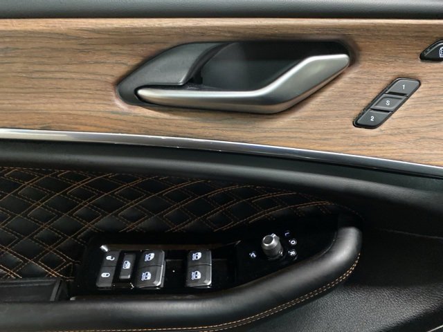 Used 2022 Jeep Grand Cherokee Summit image 33