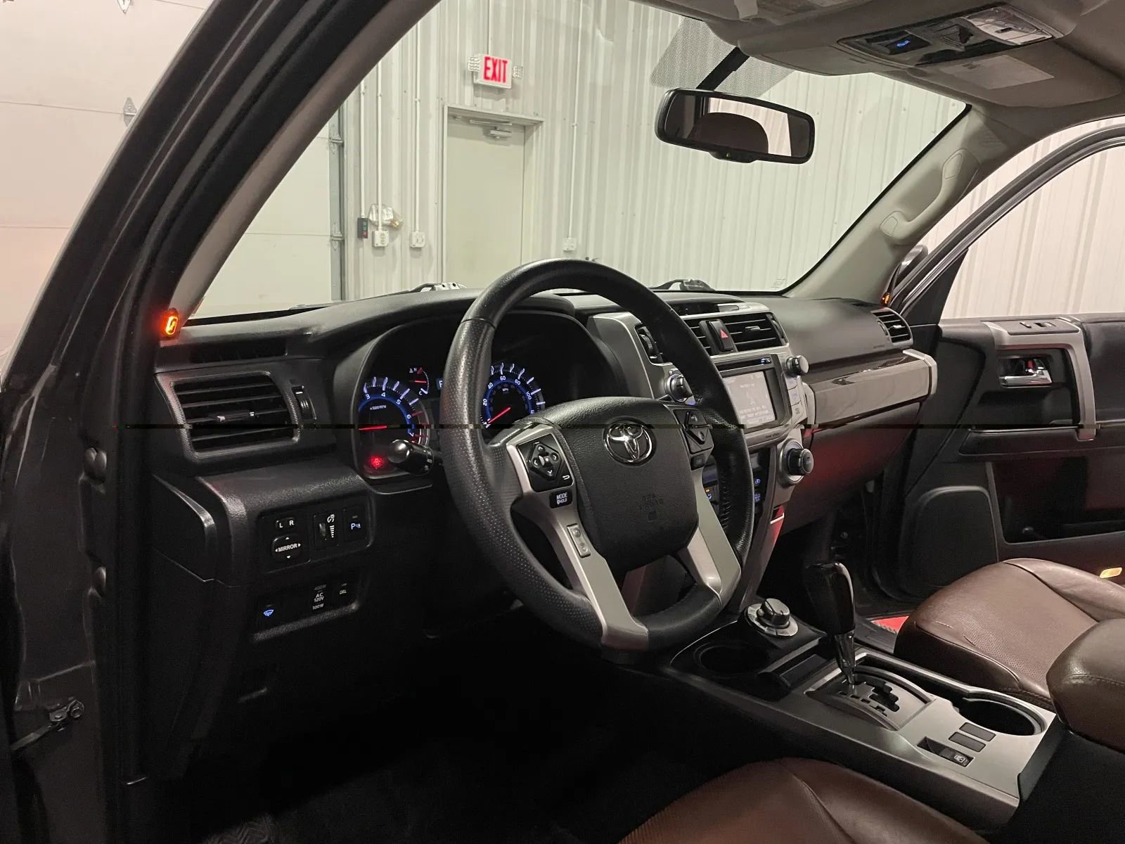 Used 2019 Toyota 4Runner Limited image 39