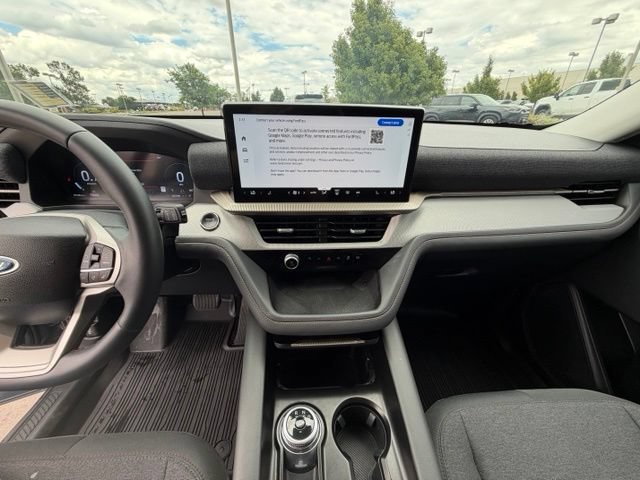 Used 2025 Ford Explorer Active AWD/4WD image 54