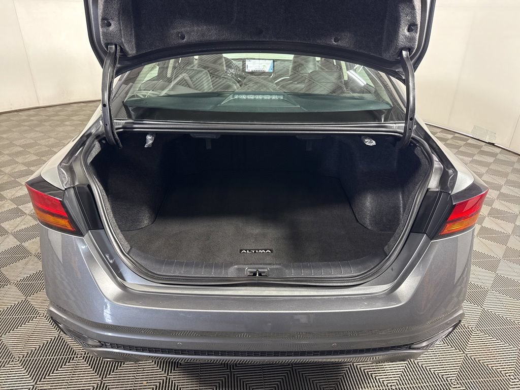 Used 2023 Nissan Altima 2.5 SL FWD image 9