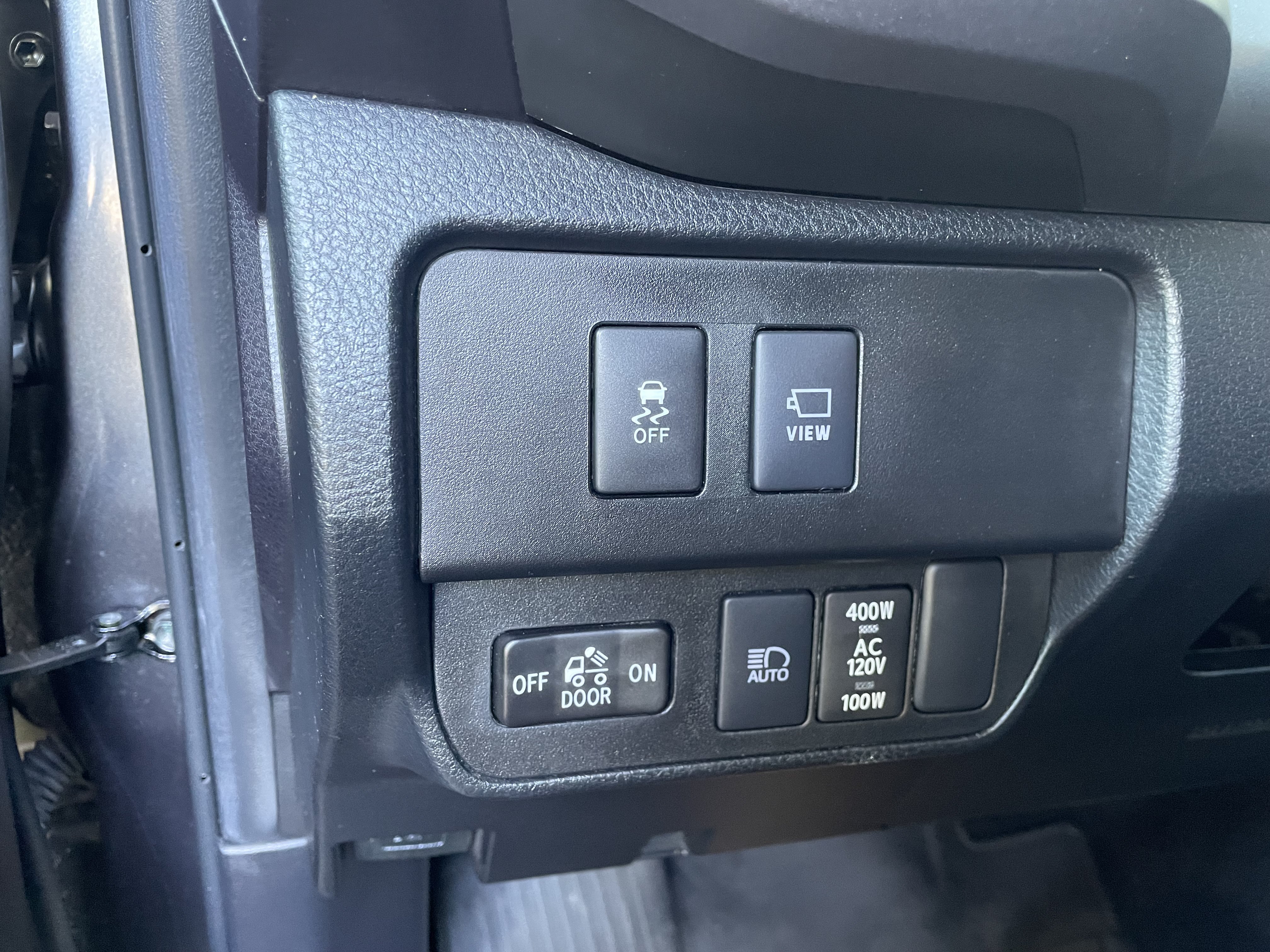 Used 2023 Toyota Tacoma TRD Sport w/ TRD Premium Sport Package AWD/4WD image 16