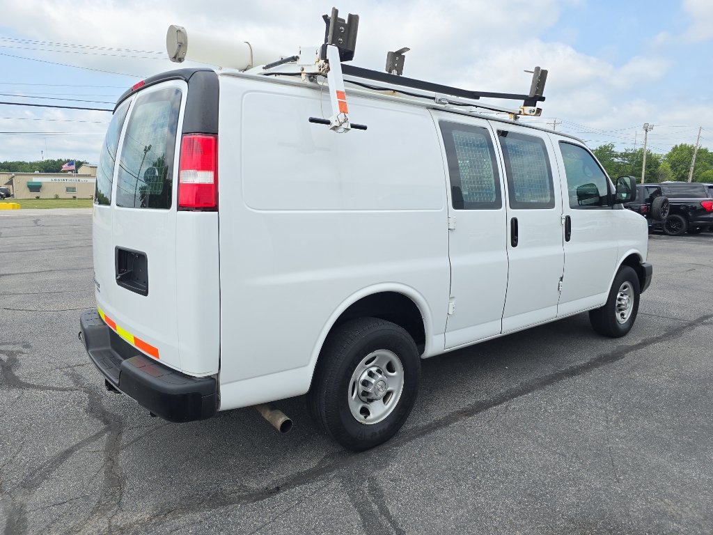 Used 2015 Chevrolet Express 2500 RWD image 6