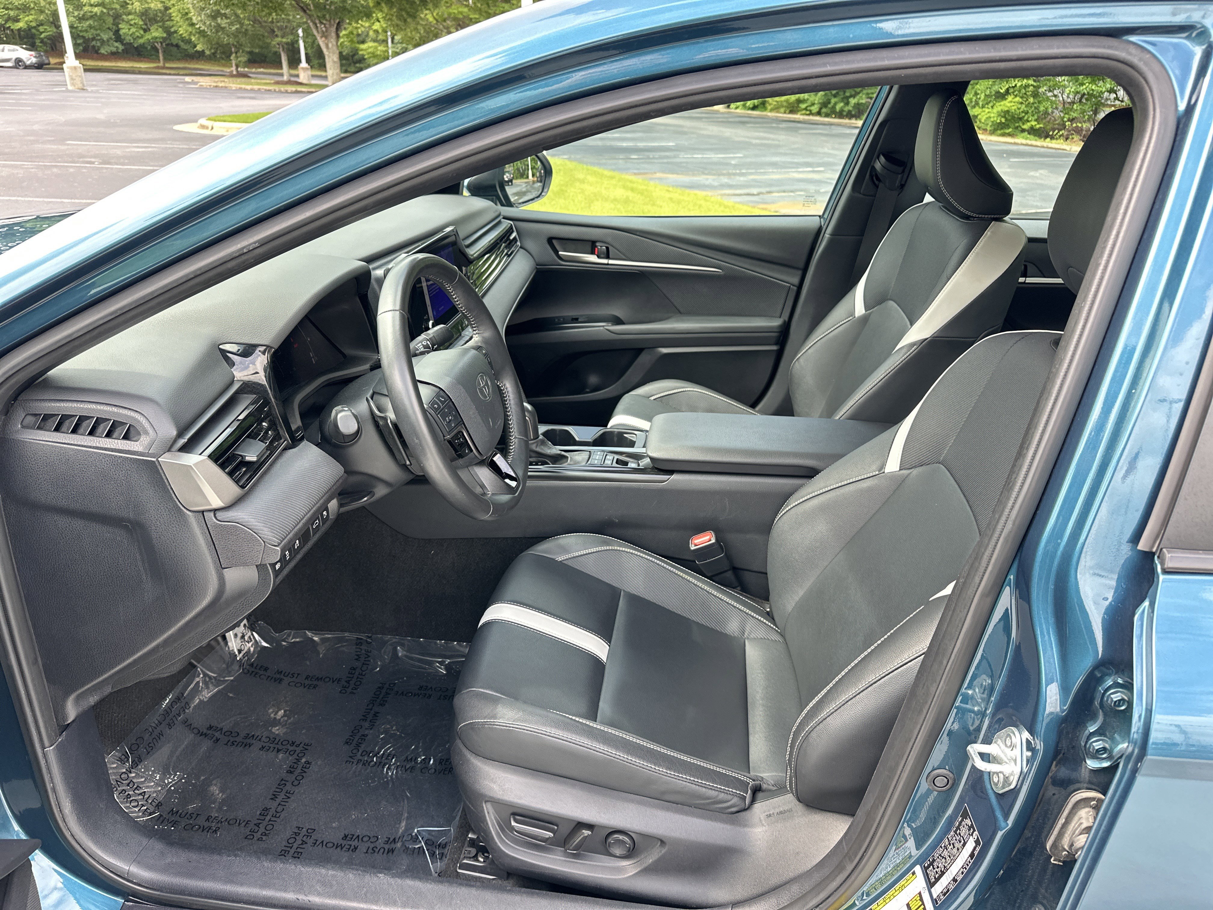 Certified 2025 Toyota Camry SE FWD image 16