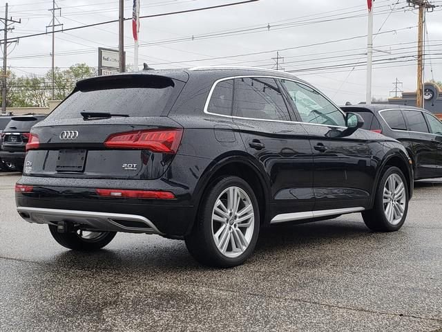 Used 2018 Audi Q5 2.0T Premium Plus w/ Premium Plus Package AWD/4WD image 3
