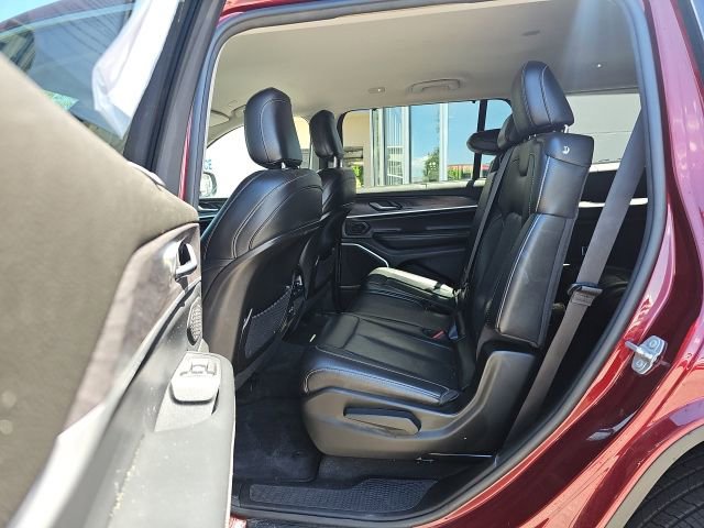 Used 2022 Jeep Grand Cherokee L Limited w/ Luxury Tech Group II AWD/4WD image 13
