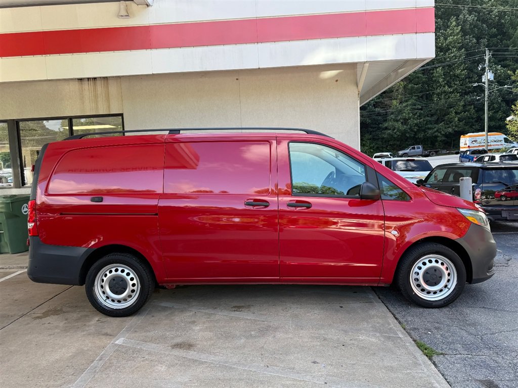 Used 2016 Mercedes-Benz Metris image 2