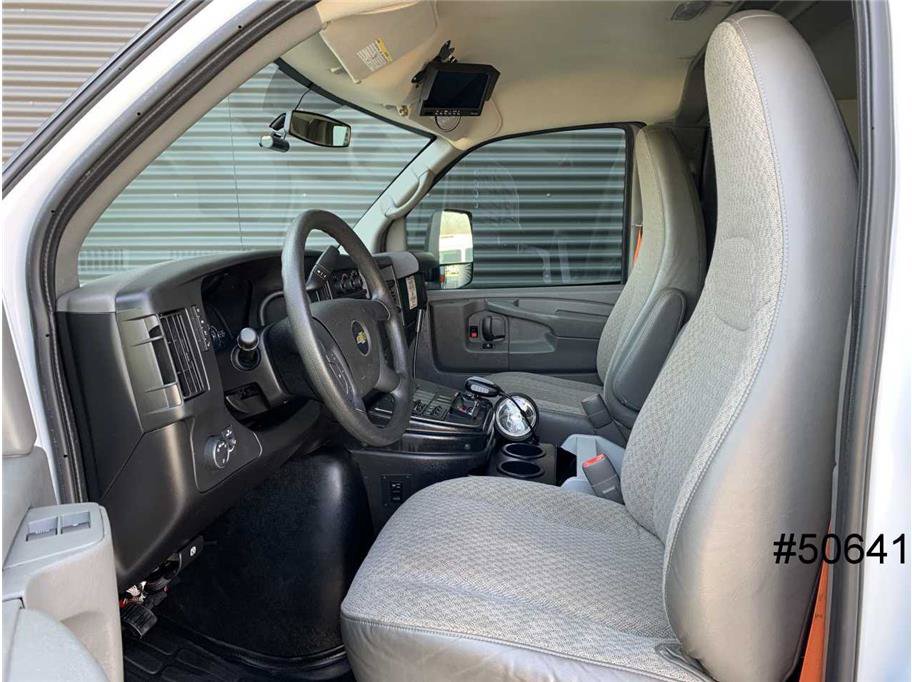 Used 2014 Chevrolet Express 4500 w/ Ambulance Package RWD image 34