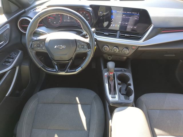 Used 2024 Chevrolet Trax RS w/ Driver Confidence Package image 16