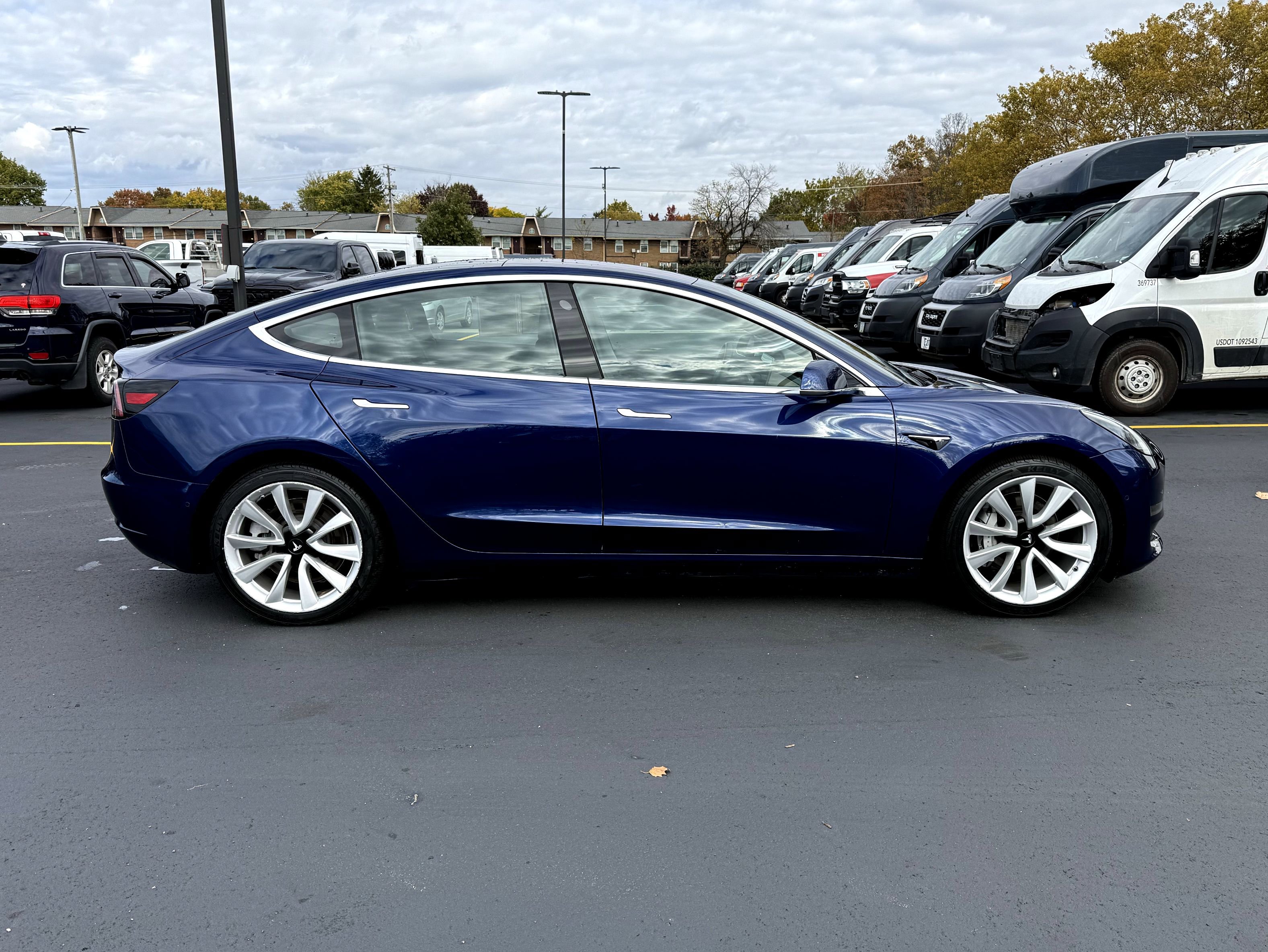 Used 2018 Tesla Model 3 Long Range image 9