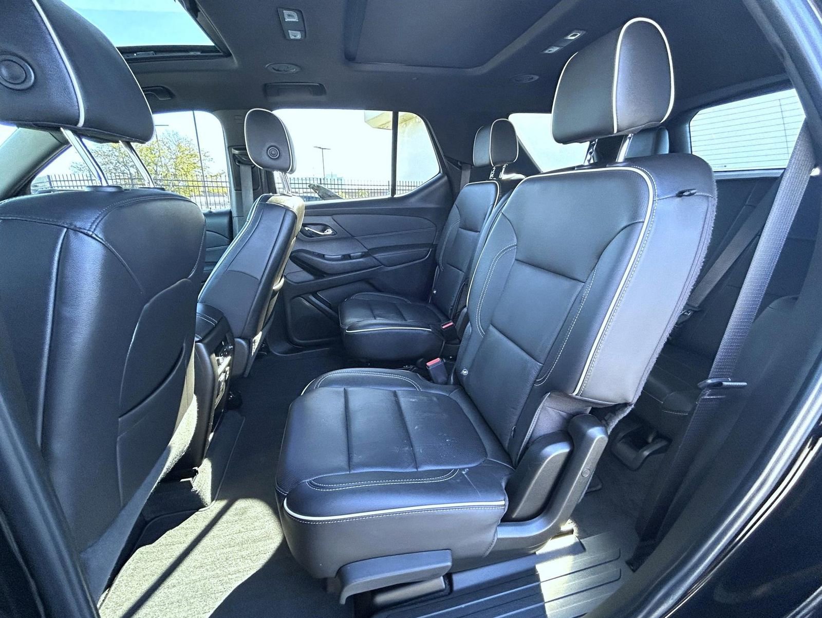 Certified 2023 Chevrolet Traverse Premier w/ Redline Edition image 21