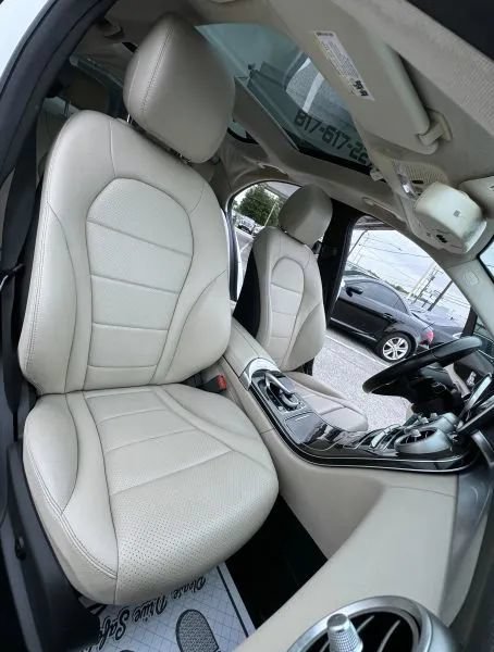 Used 2015 Mercedes-Benz C 300 4MATIC Sedan image 22