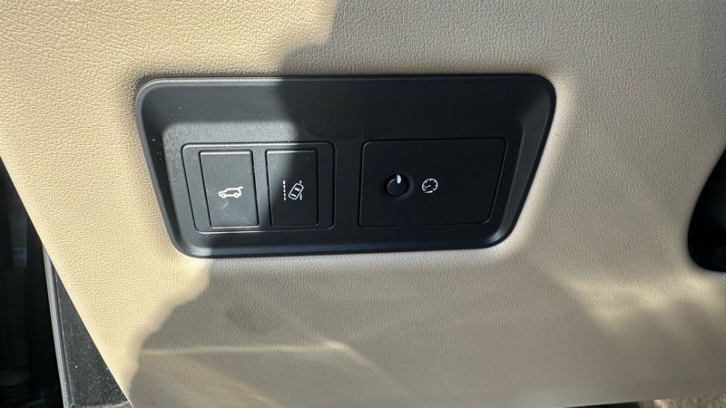 Used 2017 Land Rover Range Rover HSE image 21