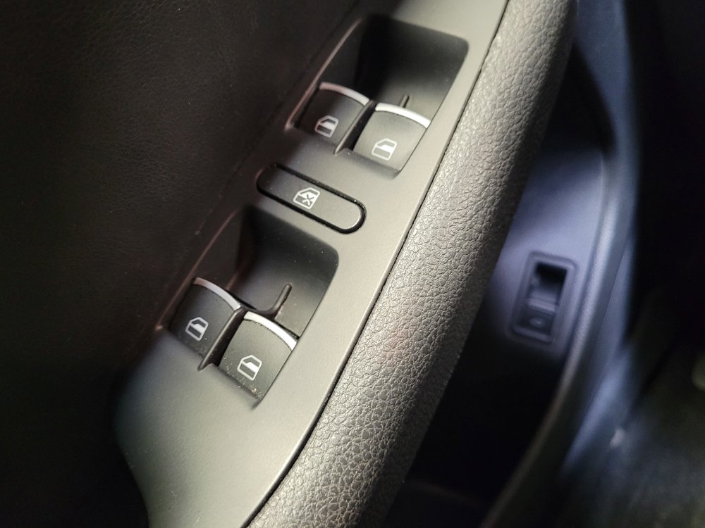Used 2014 Volkswagen Jetta GLI Autobahn FWD image 27