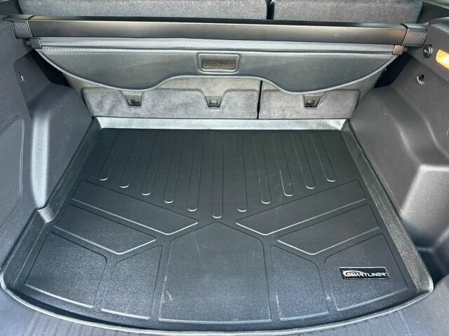 Used 2017 Ford Escape Titanium FWD image 18