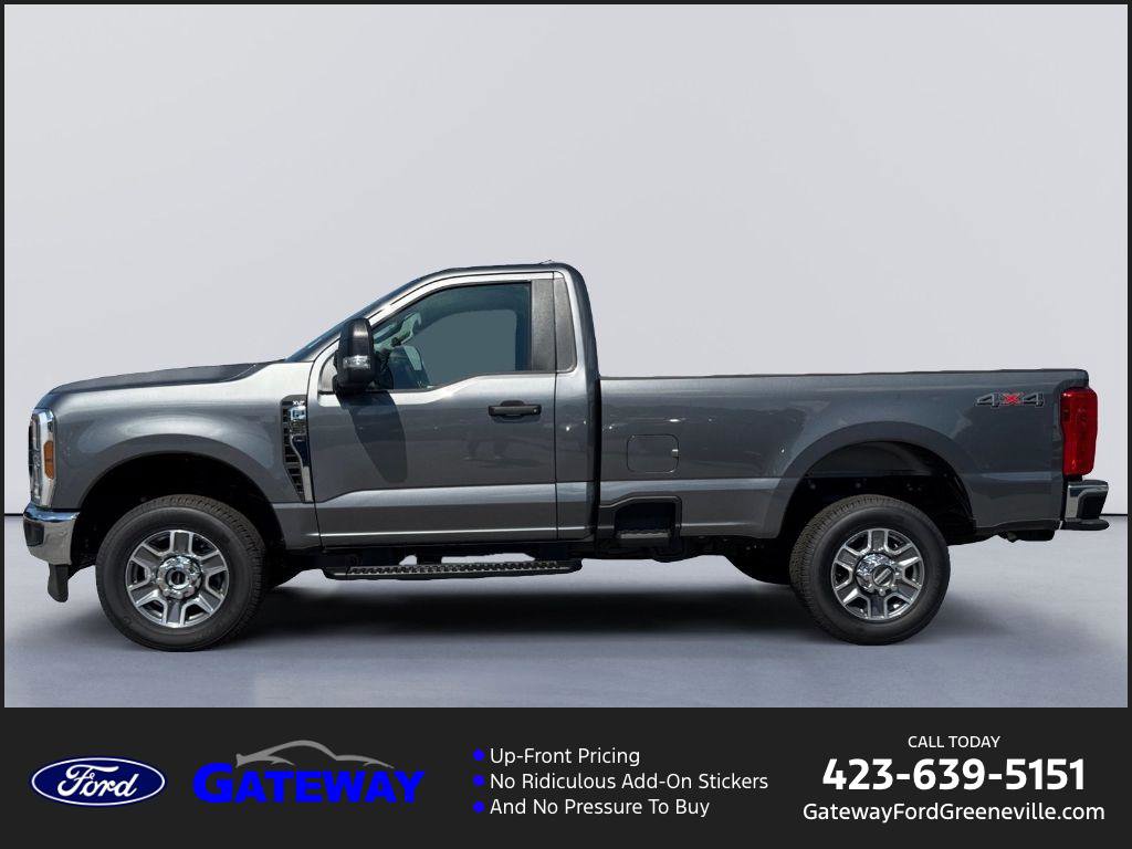 New 2025 Ford F350 XLT