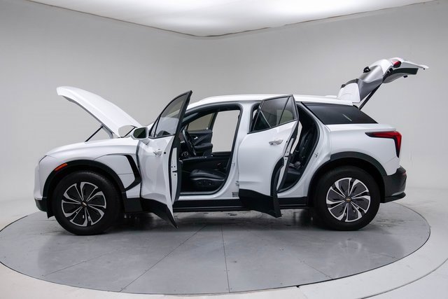 Used 2024 Chevrolet Blazer EV LT image 18