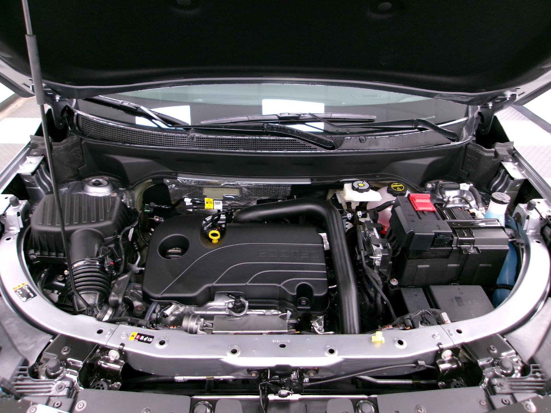 New 2027 Chevrolet Equinox RS w/ Safety and Technology Package AWD/4WD image 19
