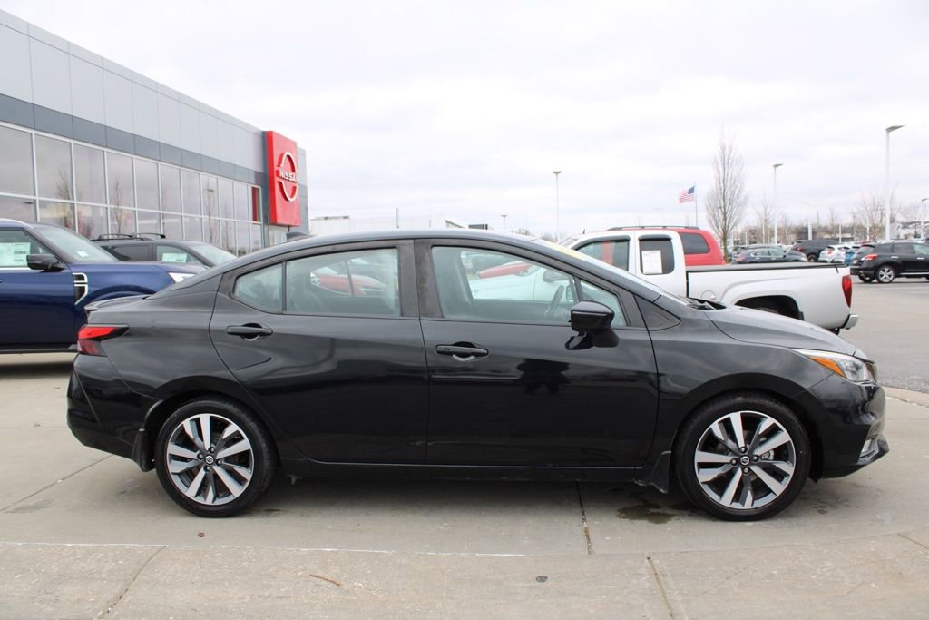 Used 2020 Nissan Versa SR image 6
