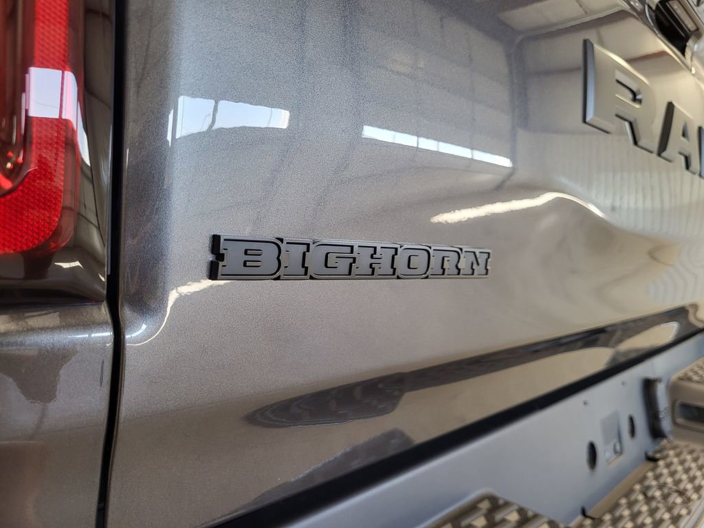 New 2026 RAM 1500 4x4 Crew Cab image 15